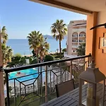 A 2 Minutes De La Vue Et Piscine *
