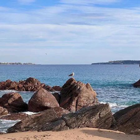 Apartment A 2 Minutes De La Vue Et Piscine Cannes