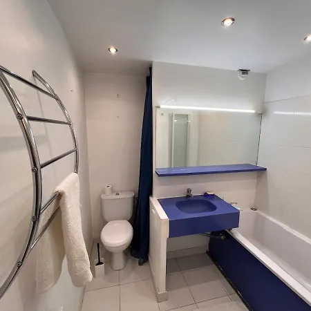 Apartment A 2 Minutes De La Vue Et Piscine Cannes