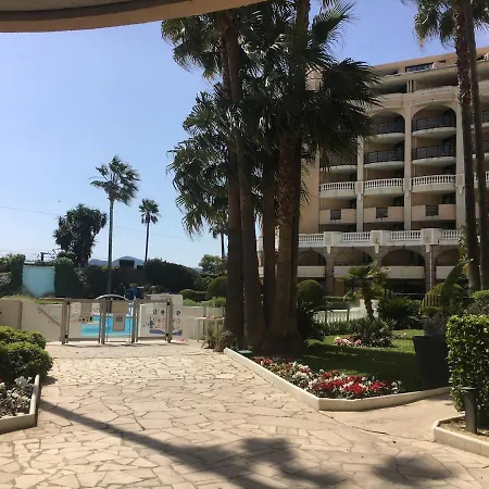 A 2 Minutes De La Vue Et Piscine *